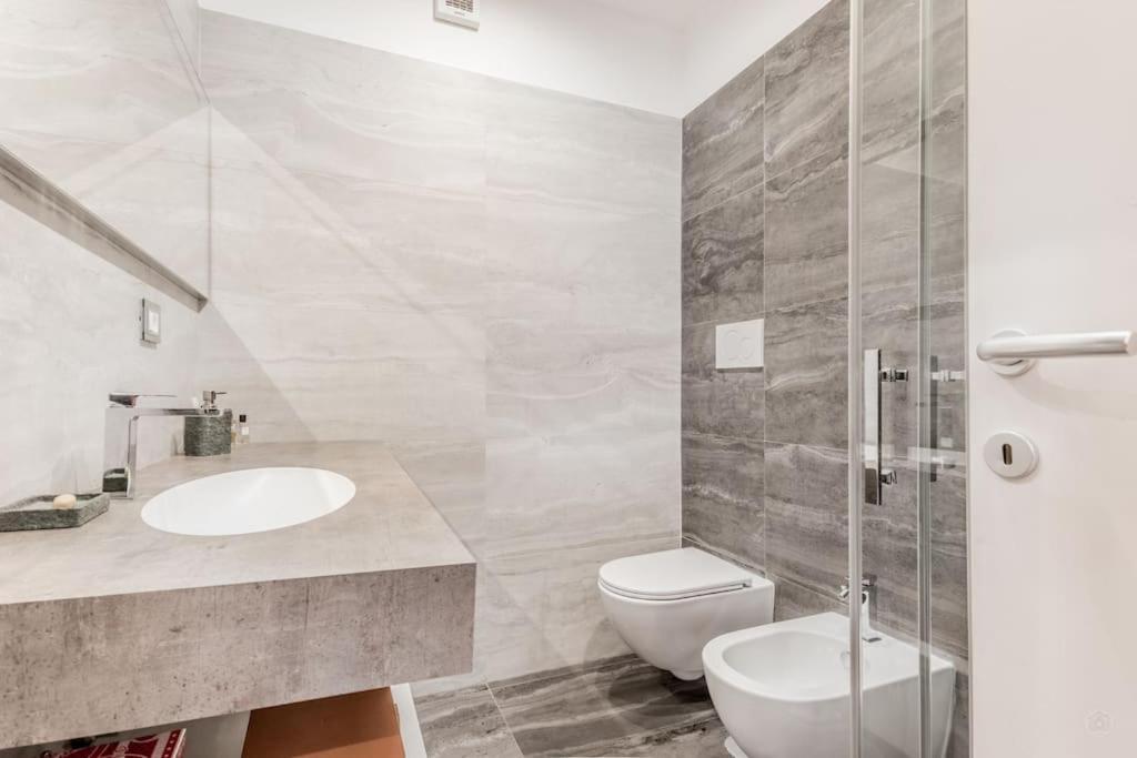 Luxury Apartment Front Of Cavalieri Hilton Hotel Rome Exterior photo
