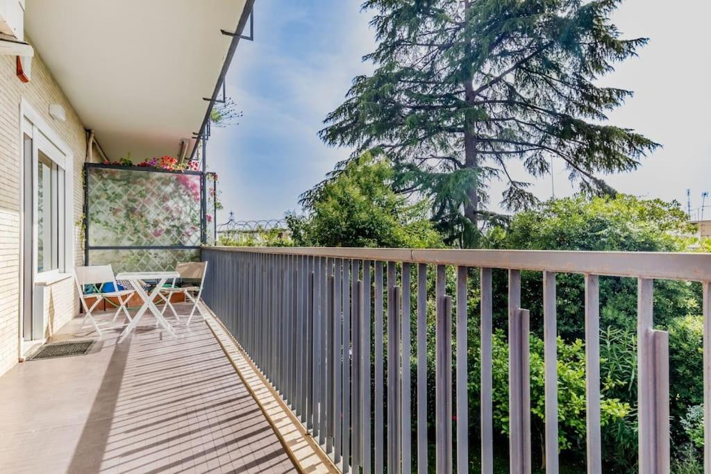 Luxury Apartment Front Of Cavalieri Hilton Hotel Rome Exterior photo